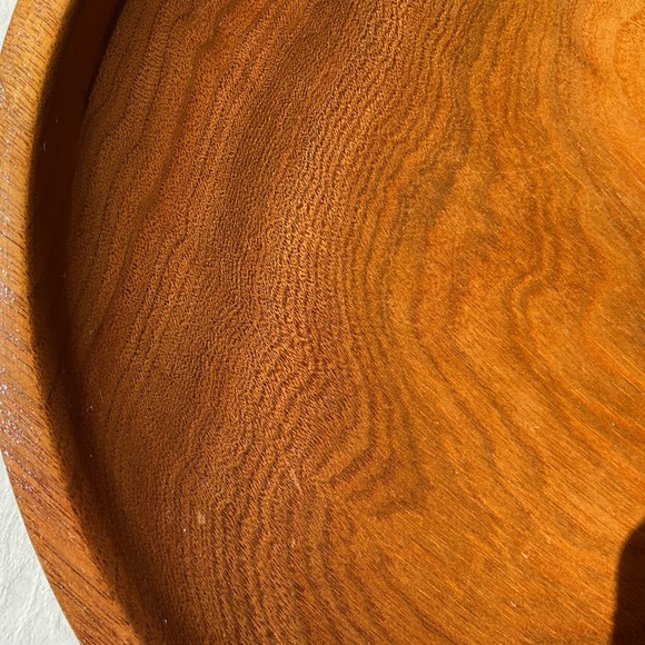 Vintage Artisan Turned Walnut Wood Hand Crafted Shallow Decorative Bowl - Picture 5 of 9
